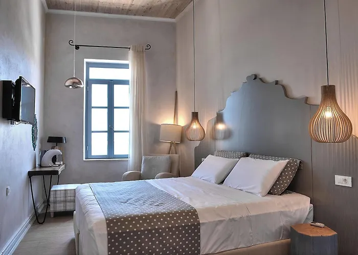 Elia Zampeliou Hotel (Adults Only)